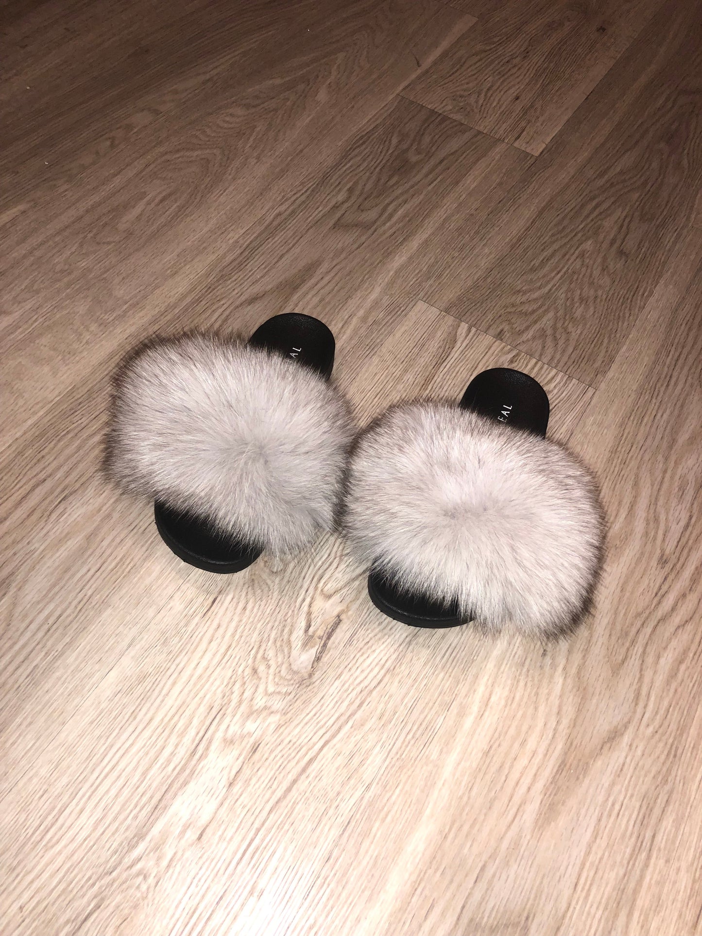 Natural White Fox - SHOP SO REAL 